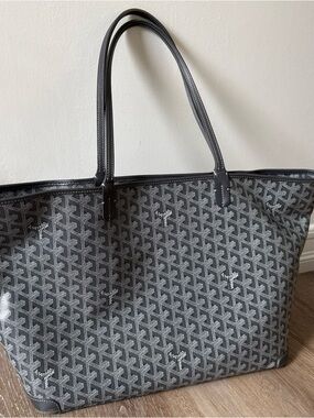 Goyard Artois MM Zipper Tote in Black and Gray